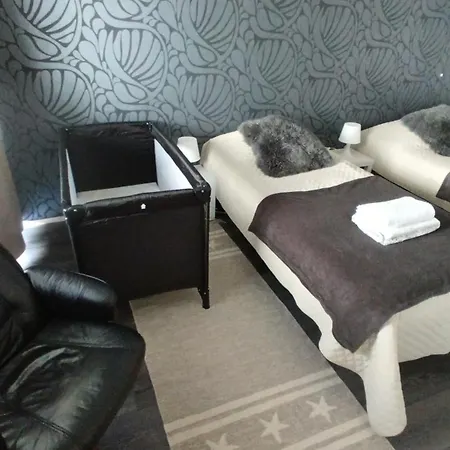 Modern Flat- Arrive Late, Leave Late Pori