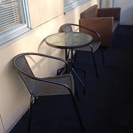 Modern Flat- Arrive Late, Leave Late Apartment