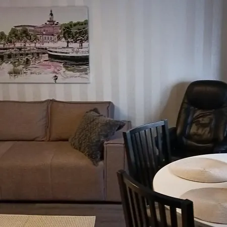 Modern Flat- Arrive Late, Leave Late * Pori